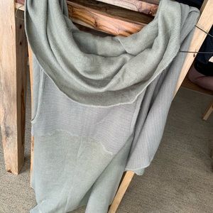 Knit convertible wrap